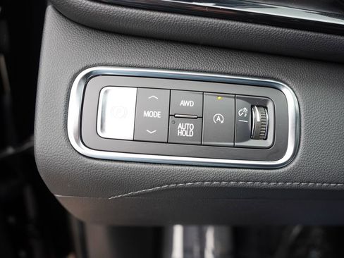 Certified 2025 Buick Enclave Sport Touring image 23