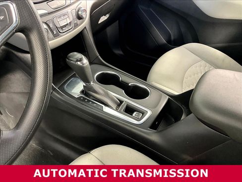 Used 2019 Chevrolet Equinox LS w/ LS Convenience Package FWD image 15
