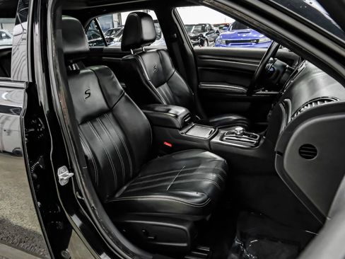 Used 2015 Chrysler 300 S w/ 300S Premium Group RWD image 48