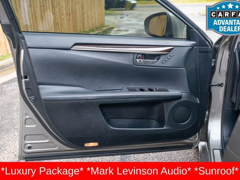 Used 2018 Lexus ES 300h FWD image 13
