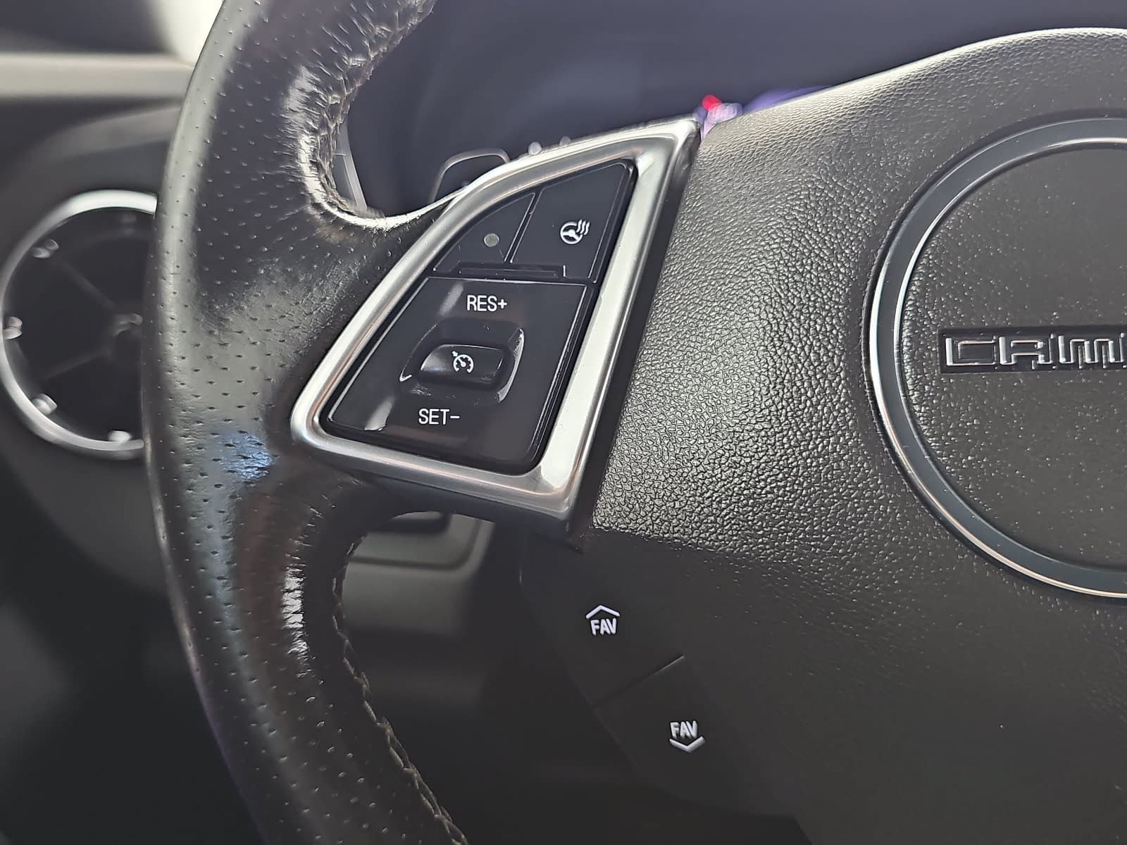 Used 2020 Chevrolet Camaro SS RWD image 15