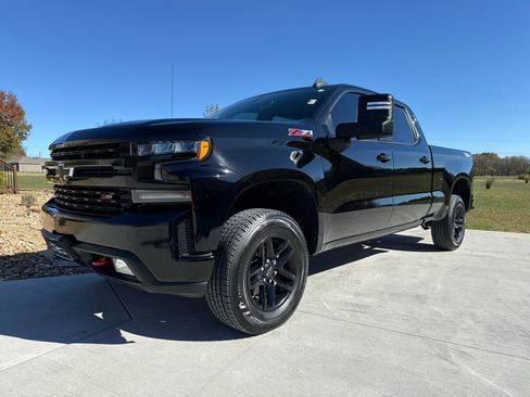 Used 2020 Chevrolet Silverado 1500 LT Trail Boss image 26