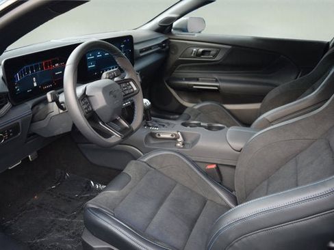 New 2025 Ford Mustang Dark Horse image 10