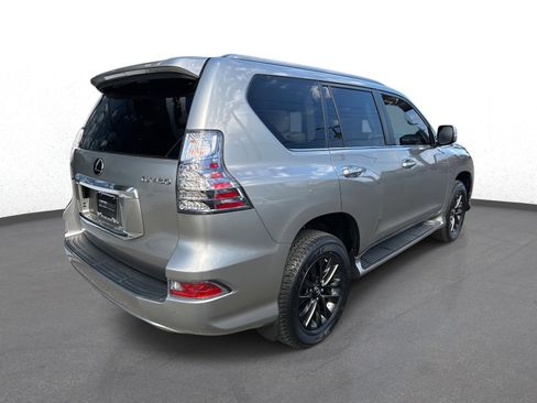Certified 2020 Lexus GX 460 Premium w/ Premium Package image 3