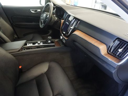 Used 2024 Volvo XC60 B5 Plus AWD/4WD image 27