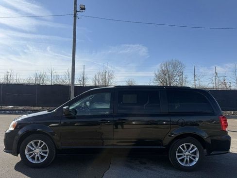 Used 2015 Dodge Grand Caravan SXT w/ UConnect Hands-Free Group FWD image 5