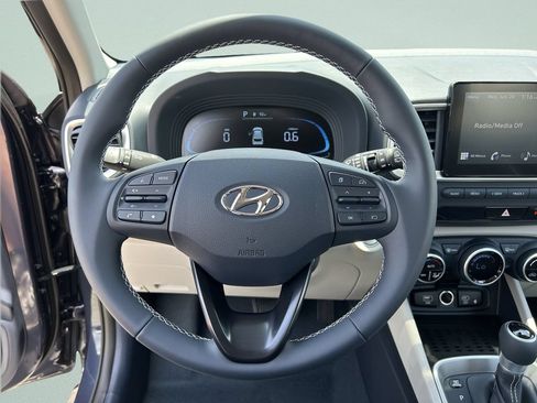 New 2026 Hyundai Venue SEL FWD image 30