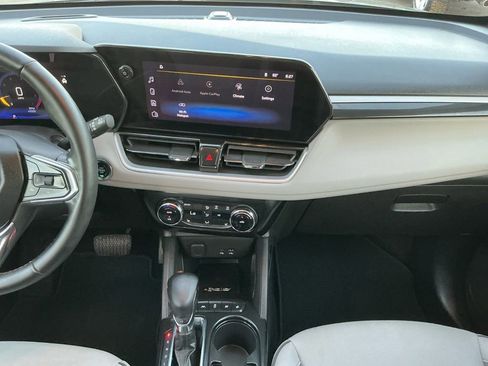 Used 2025 Chevrolet TrailBlazer LT w/ Convenience Package image 20