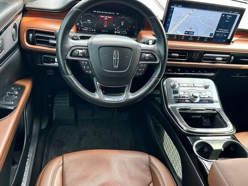 Used 2022 Lincoln Nautilus Reserve w/ Equipment Group 201A FWD image 8