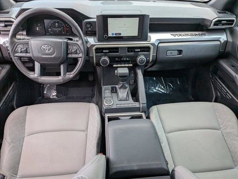 Used 2025 Toyota Tacoma SR5 RWD image 18