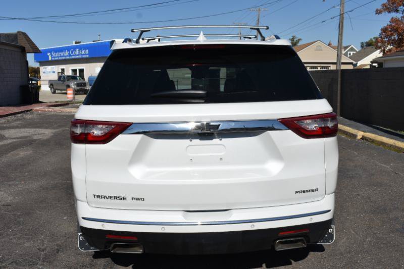 Used 2019 Chevrolet Traverse Premier w/ LPO, 'HIT The Road' Package AWD/4WD image 6