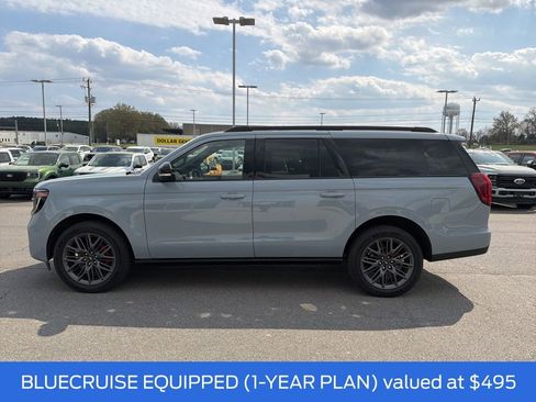 Used 2025 Ford Expedition Max Platinum w/ Stealth Performance Package image 5