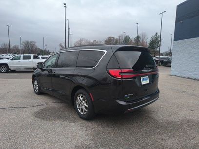 Used 2021 Chrysler Pacifica Touring