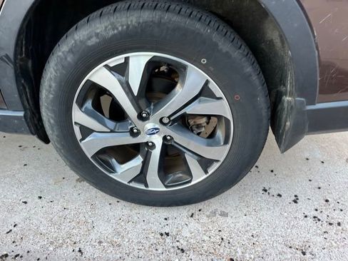 Used 2021 Subaru Outback Touring XT image 4