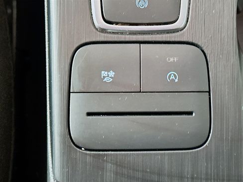 Used 2025 Ford Escape Active image 25