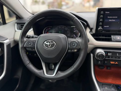 Used 2020 Toyota RAV4 Adventure w/ Convenience Package AWD/4WD image 27