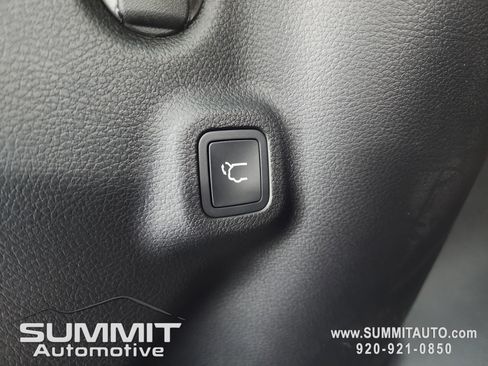 New 2026 Jeep Compass Latitude image 32