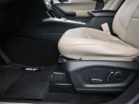 Used 2020 Ford Explorer Limited w/ Class III Trailer Tow Package image 21