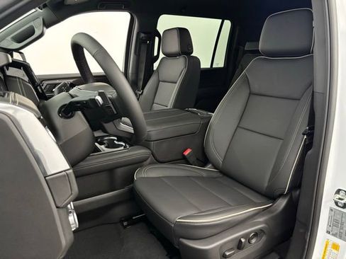 New 2026 GMC Yukon XL Elevation image 20