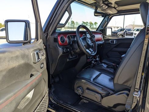 Used 2023 Jeep Gladiator Rubicon w/ Cold Weather Group image 40