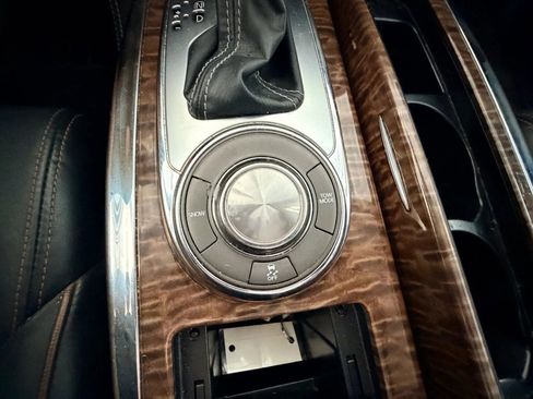 Used 2019 Nissan Armada SL w/ Premium Package image 15