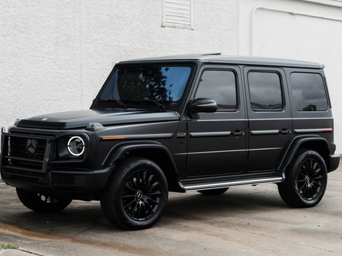 Used 2023 Mercedes-Benz G 550 image 2