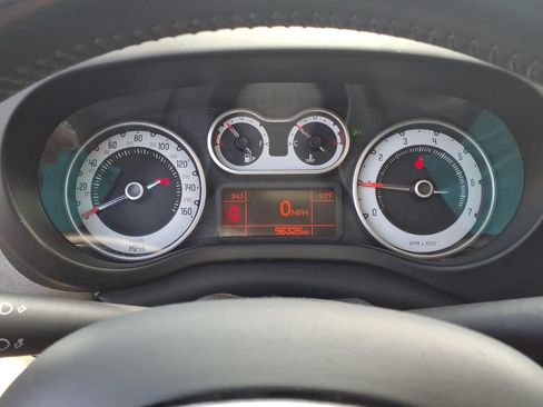 Used 2014 FIAT 500L Trekking w/ Popular Equipment Group FWD image 18