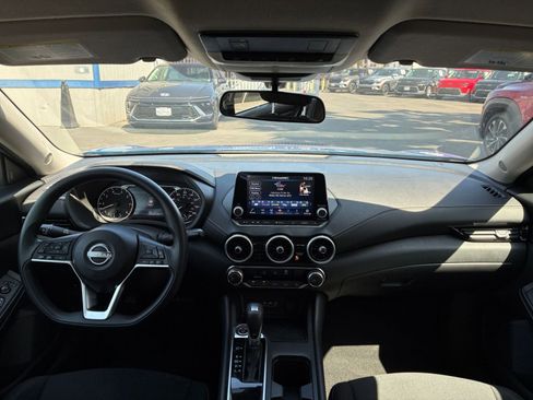 Used 2025 Nissan Sentra SV FWD image 31