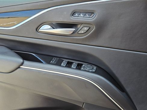 Used 2024 Cadillac Escalade Sport w/ Touring Package AWD/4WD image 29
