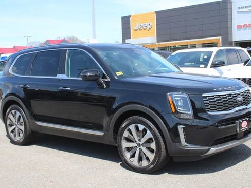 Used 2020 Kia Telluride S w/ S 8 Passenger Seating Package AWD/4WD image 1
