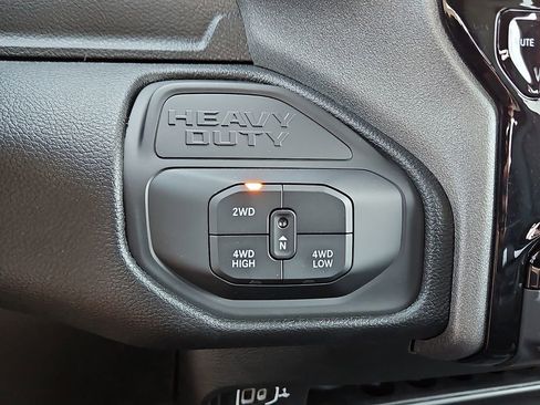 New 2026 RAM 3500 Tradesman AWD/4WD image 17