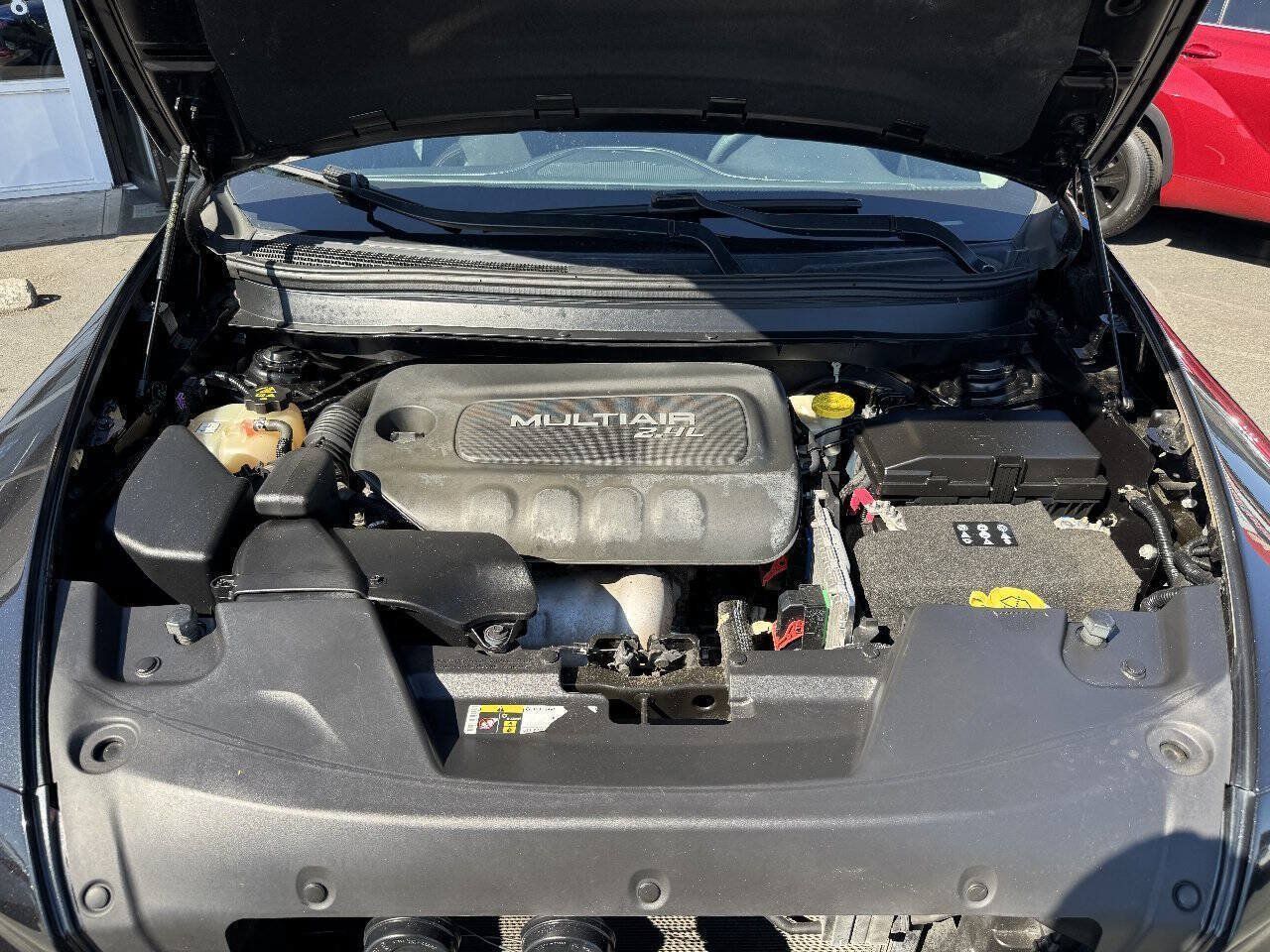 Used 2015 Jeep Cherokee Sport AWD/4WD image 13
