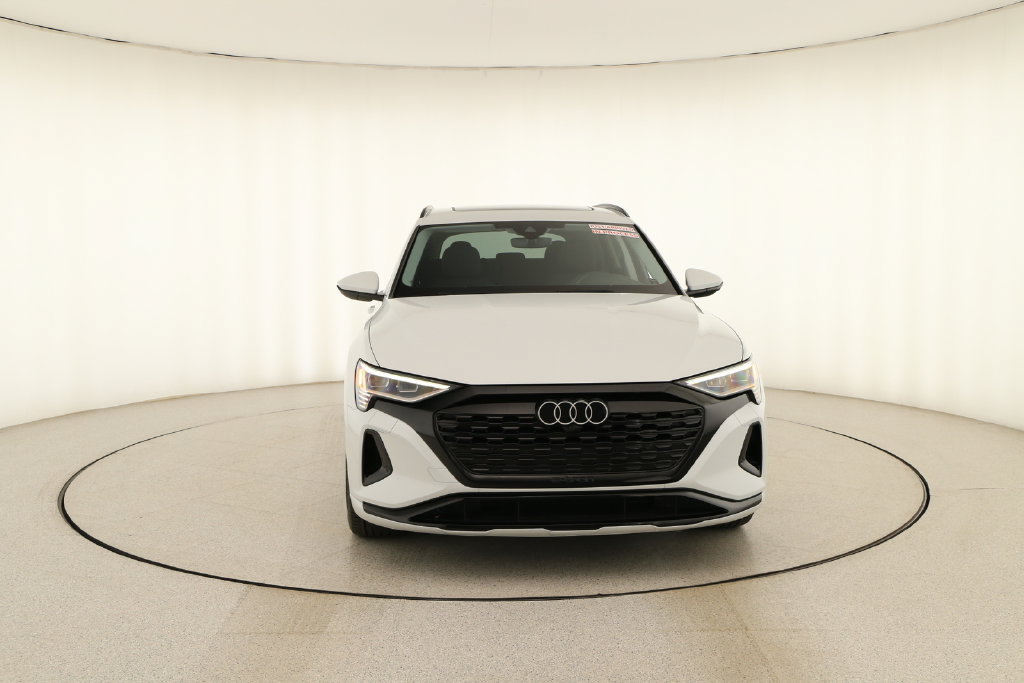 Certified 2024 Audi Q8 e-tron Premium AWD/4WD image 11