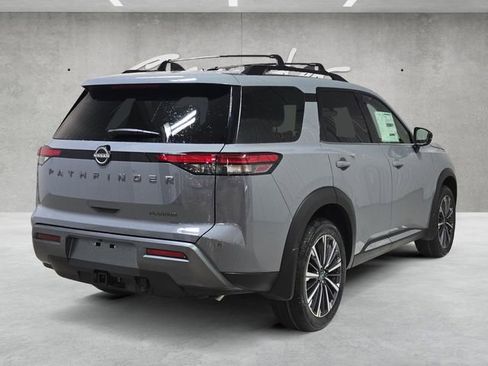 New 2026 Nissan Pathfinder Platinum FWD image 16
