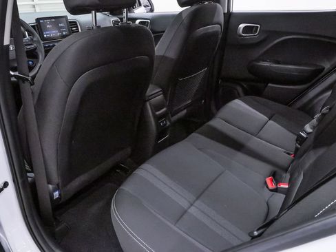 Certified 2024 Hyundai Venue SEL FWD image 11