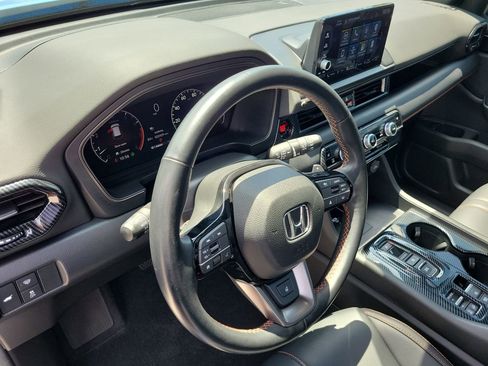Used 2024 Honda Pilot TrailSport image 25