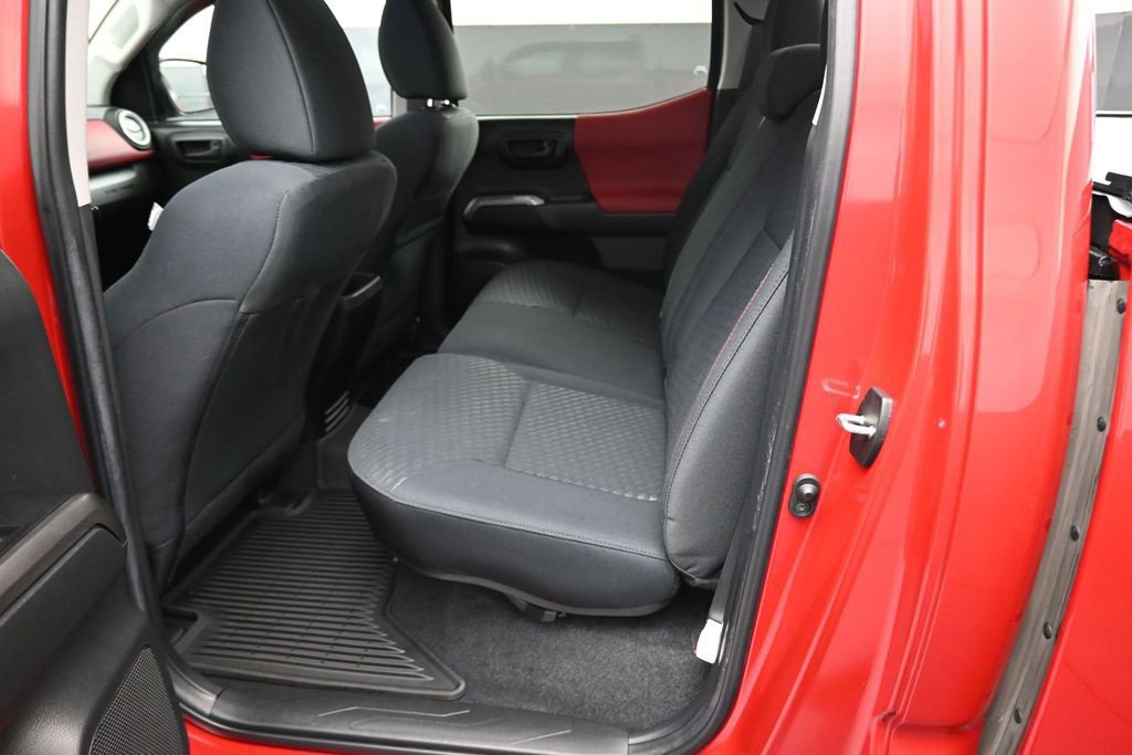 Used 2022 Toyota Tacoma SR5 w/ Technology Package RWD image 21