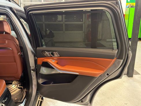 Used 2023 BMW X7 xDrive40i w/ Executive Package image 26