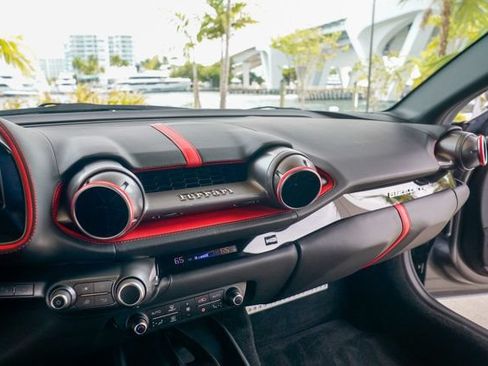 Used 2020 Ferrari 812 Superfast RWD image 68