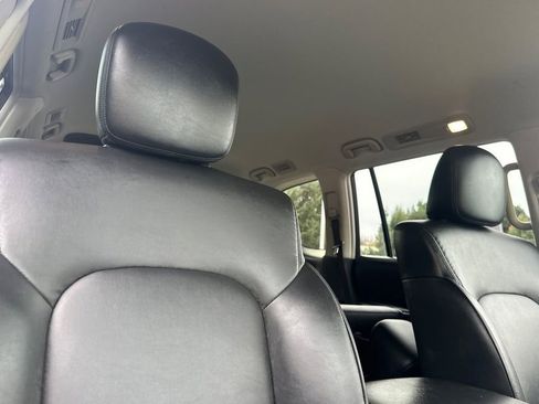 Used 2024 Nissan Armada SV w/ Cargo Package AWD/4WD image 18