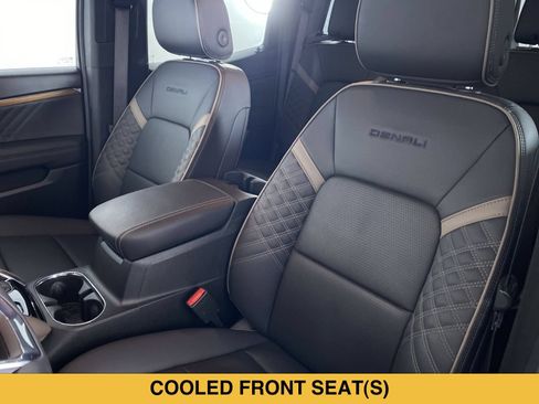 Certified 2023 GMC Canyon Denali AWD/4WD image 12