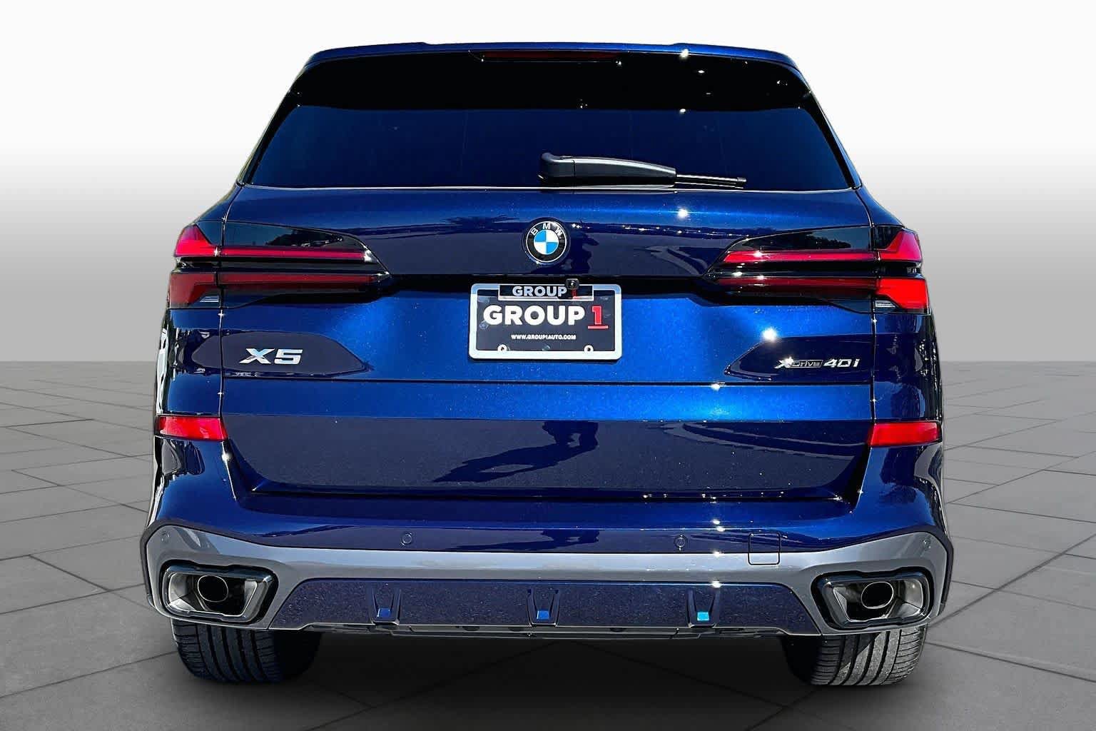 Used 2026 BMW X5 xDrive40i w/ M Sport Package AWD/4WD image 4