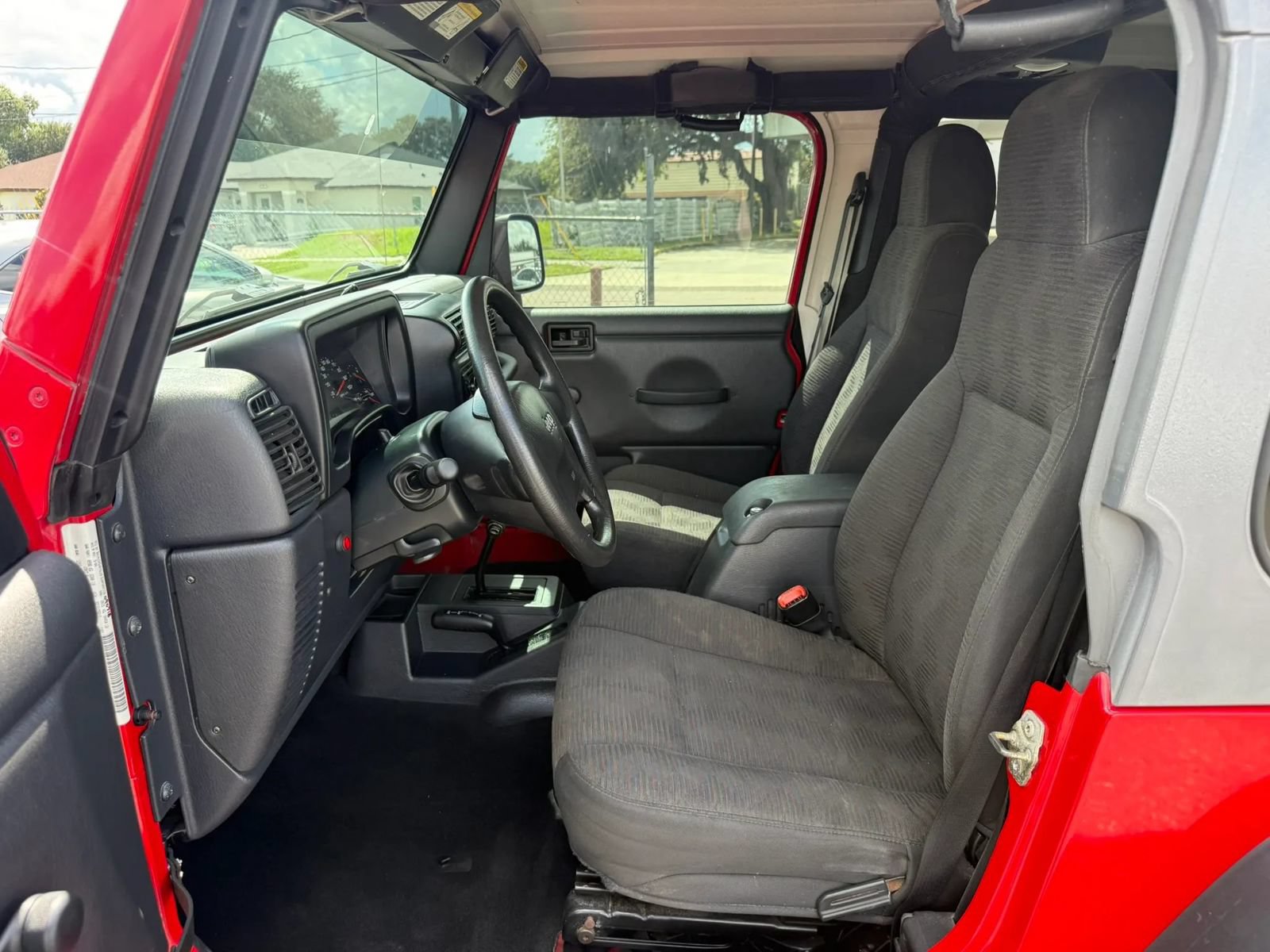 Used 2005 Jeep Wrangler X AWD/4WD image 11