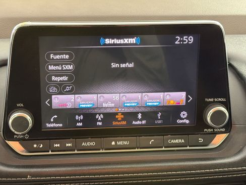 Used 2022 Nissan Rogue SV w/ SV Premium Package FWD image 22