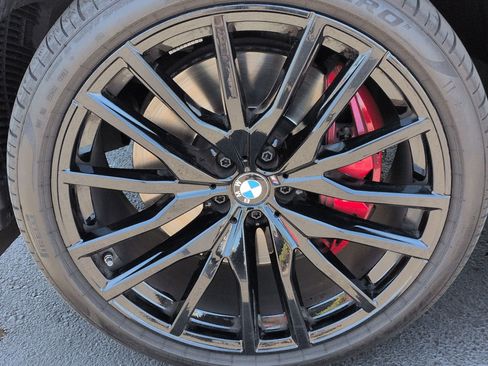 Certified 2025 BMW X5 M60i w/ Climate Comfort Package AWD/4WD image 13