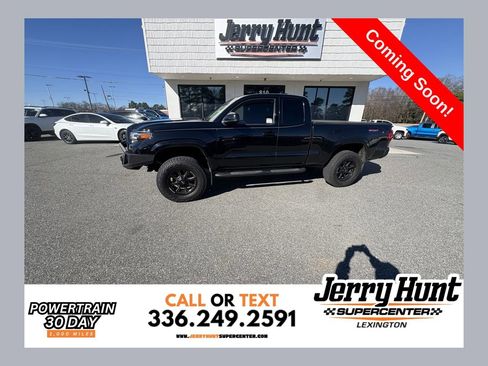 Used 2020 Toyota Tacoma SR w/ SR Convenience Package image 1