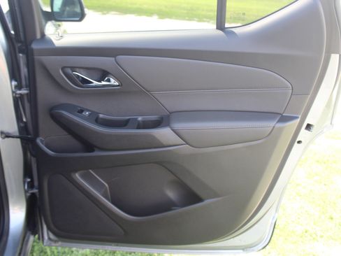 Used 2023 Chevrolet Traverse LT AWD/4WD image 22
