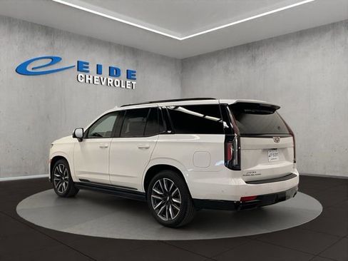 Used 2023 Cadillac Escalade Sport Platinum w/ Heavy-Duty Trailer Package AWD/4WD image 8