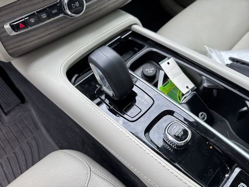 Used 2023 Volvo XC90 B6 Plus w/ Protection Package image 29