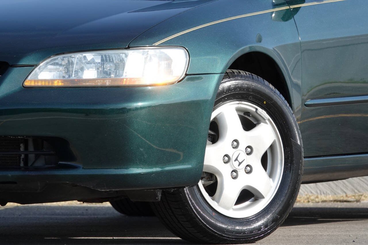Used 1998 Honda Accord EX image 10